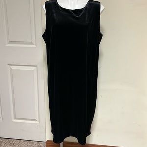 Victor Costa Sleeveless Black Velvet Dress NWT XL